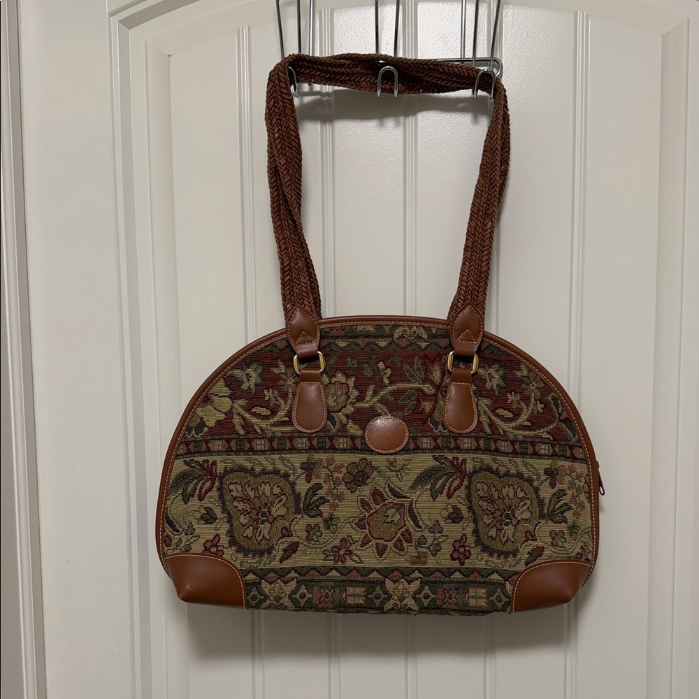 Vintage Floral Tapestry Handbag with Brown Accents